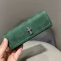 Middle cross-green