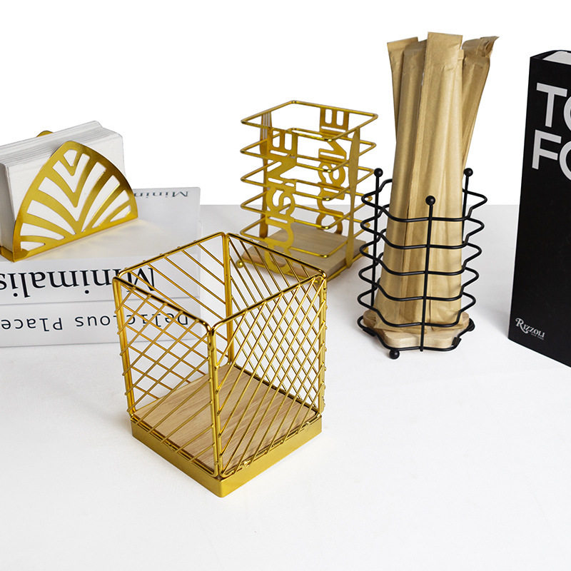 New Iron Art Light Luxury Chopstick Holder, Miscellaneous Items Container, Drainage Storage Chopstick Holder, Chopstick Cage, No-Installation Storage Rack for Chopsticks