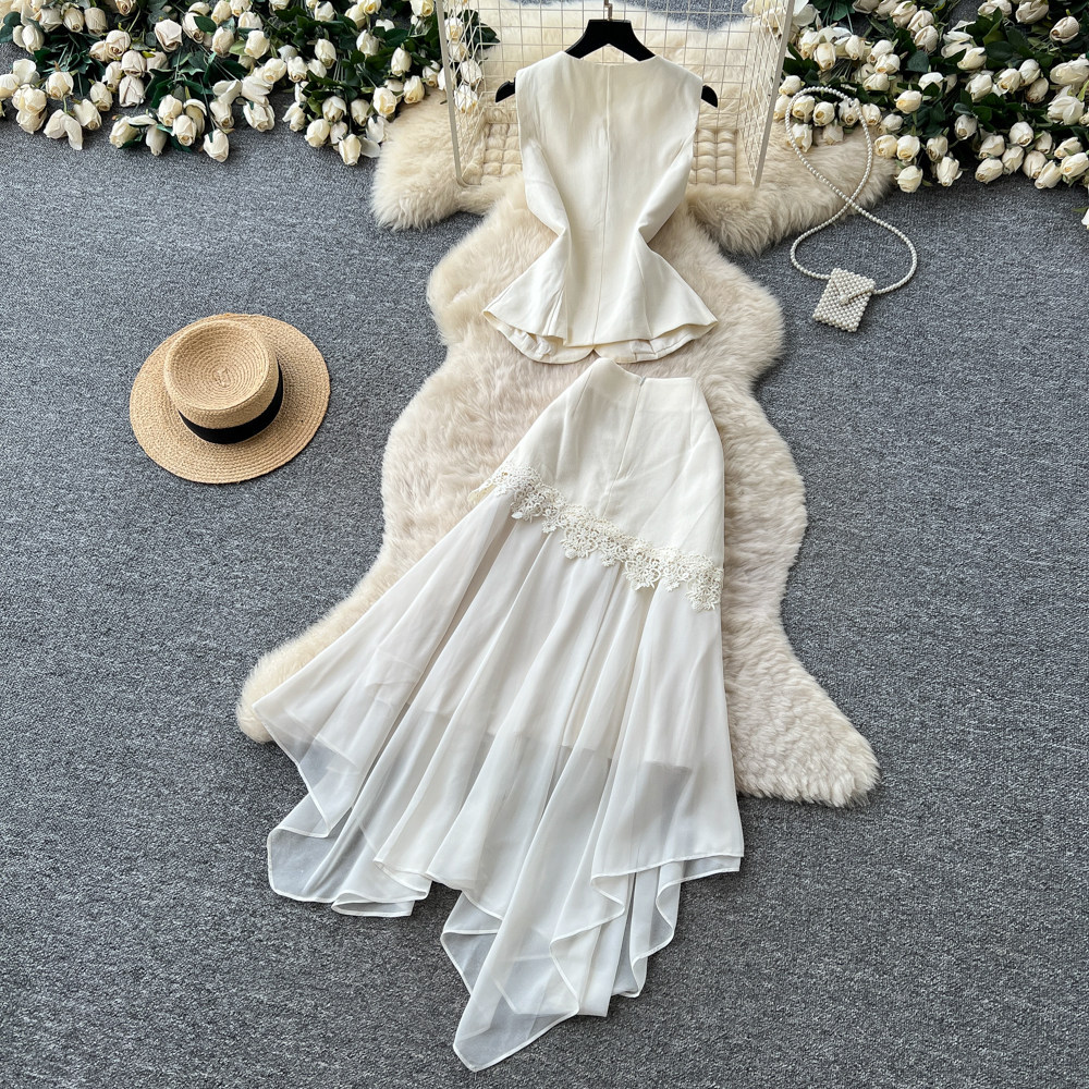 French Chic Lace and Mesh Two Piece Set Summer Waist Defining Irregular Hem Skirt Elegant Style Wholesale Available