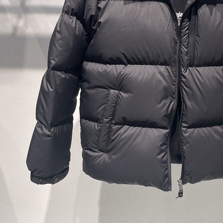 Cross-Border down Jacket Men's 2025 New Winter Short Stand-Up Collar Thickeneded Black Casual Duck down Jacket Couple Outerwear