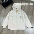 Off-white three labels