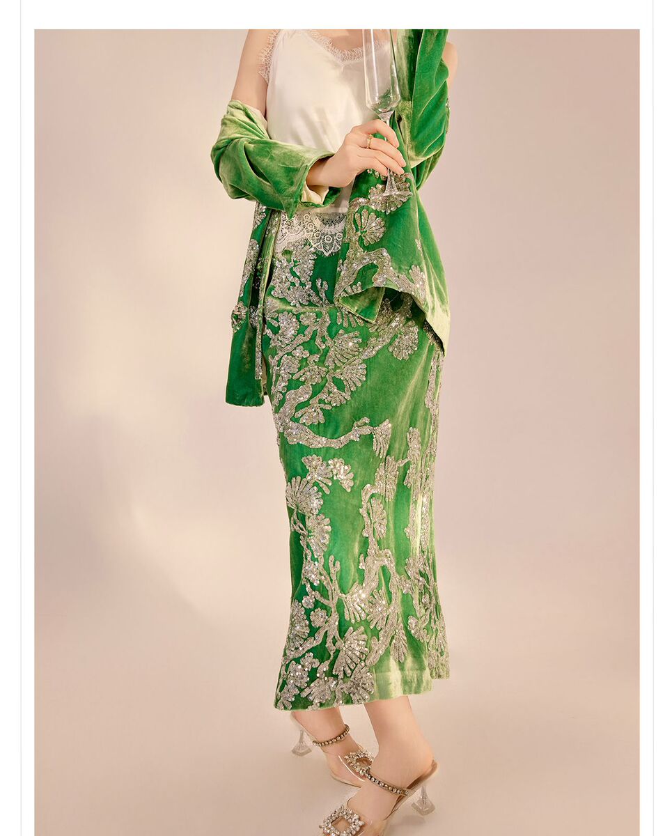 Bộ áo khoác cardigan và chân váy nữ thêu đính hạt lụa tơ tằm cao cấp — Váy (giao hàng trong 7 ngày), Váy (giao hàng trong ngày), Áo khoác (giao hàng trong 7 ngày)