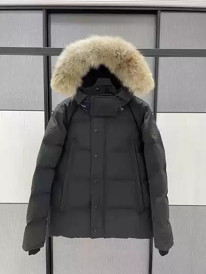 Wyndham parka Goose Down Jacket 29 Canadian 3808M Men's and Women's Coat Real Wolf Hair