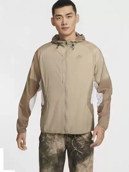Sunscreen clothing men's and women's summer outdoor sports thin skin clothing breathable protective clothing hooded sunscreen clothing coat manufacturers