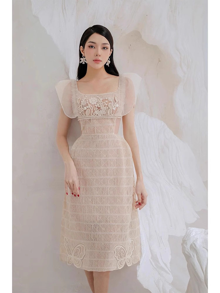 Đầm maxi nữ thắt eo tay cánh bướm thêu ren mềm mại — Trường An chi tiết 2