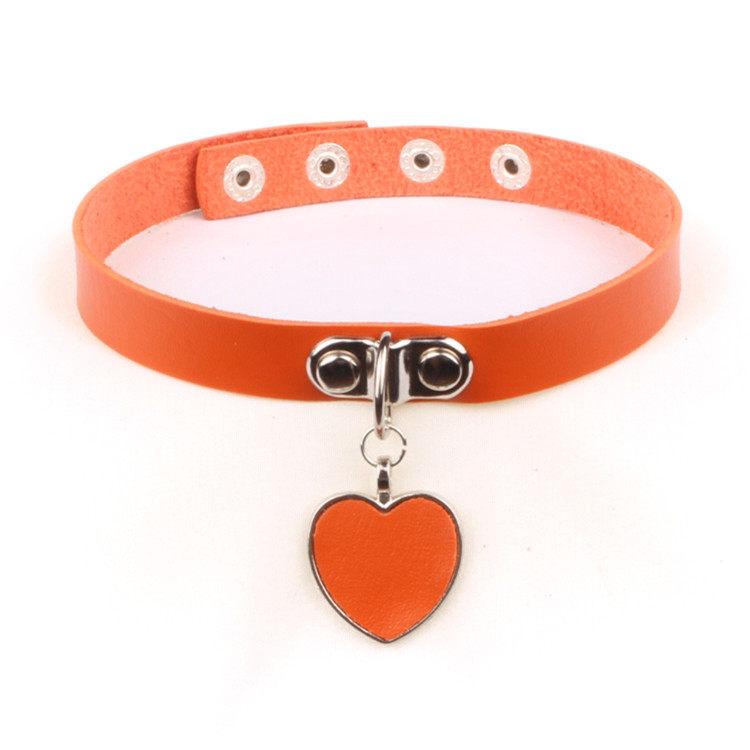 Japanese and Korean Soft Girl Anime Harajuku Punk Goth Heart Pendant Necklace Individually Packaged Leather Choker Necklace Bracelet