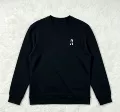 Round neck black sweatshirt