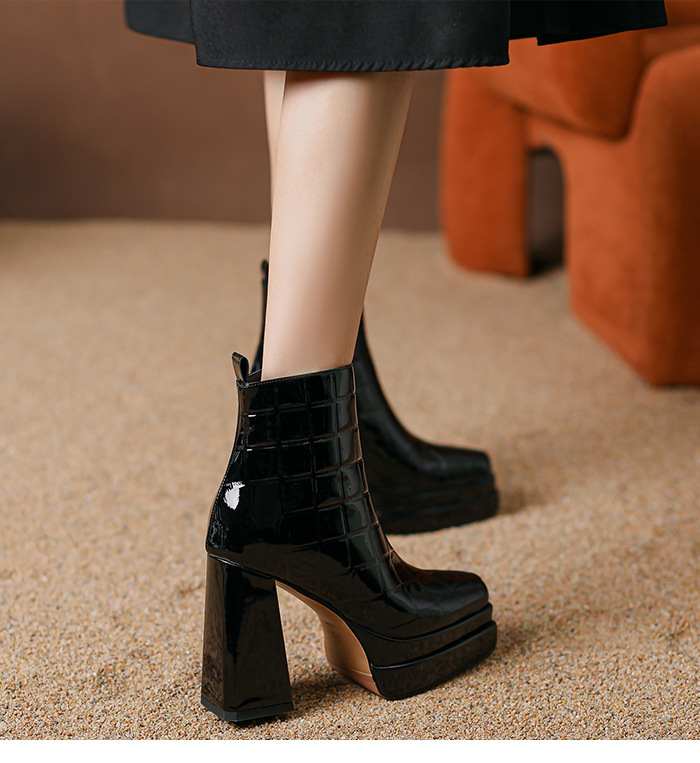 Boot nữ cổ thấp gót thô siêu cao 10cm đế platform mũi vuông khóa kéo bên hông — màu đen, Màu trắng ngà