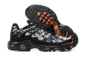Black and gray orange hook 39-46