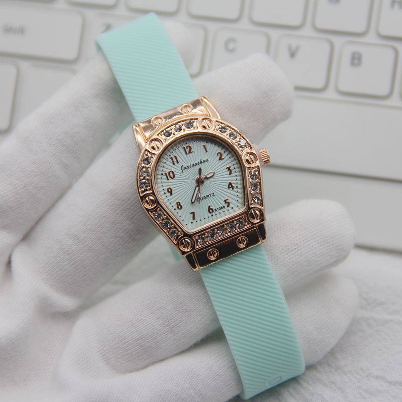 Cross-border Hot Selling Creative Irregular Dial Digital Watch Women's Fashionable Silicone Strap Quartz Watch Student Watch