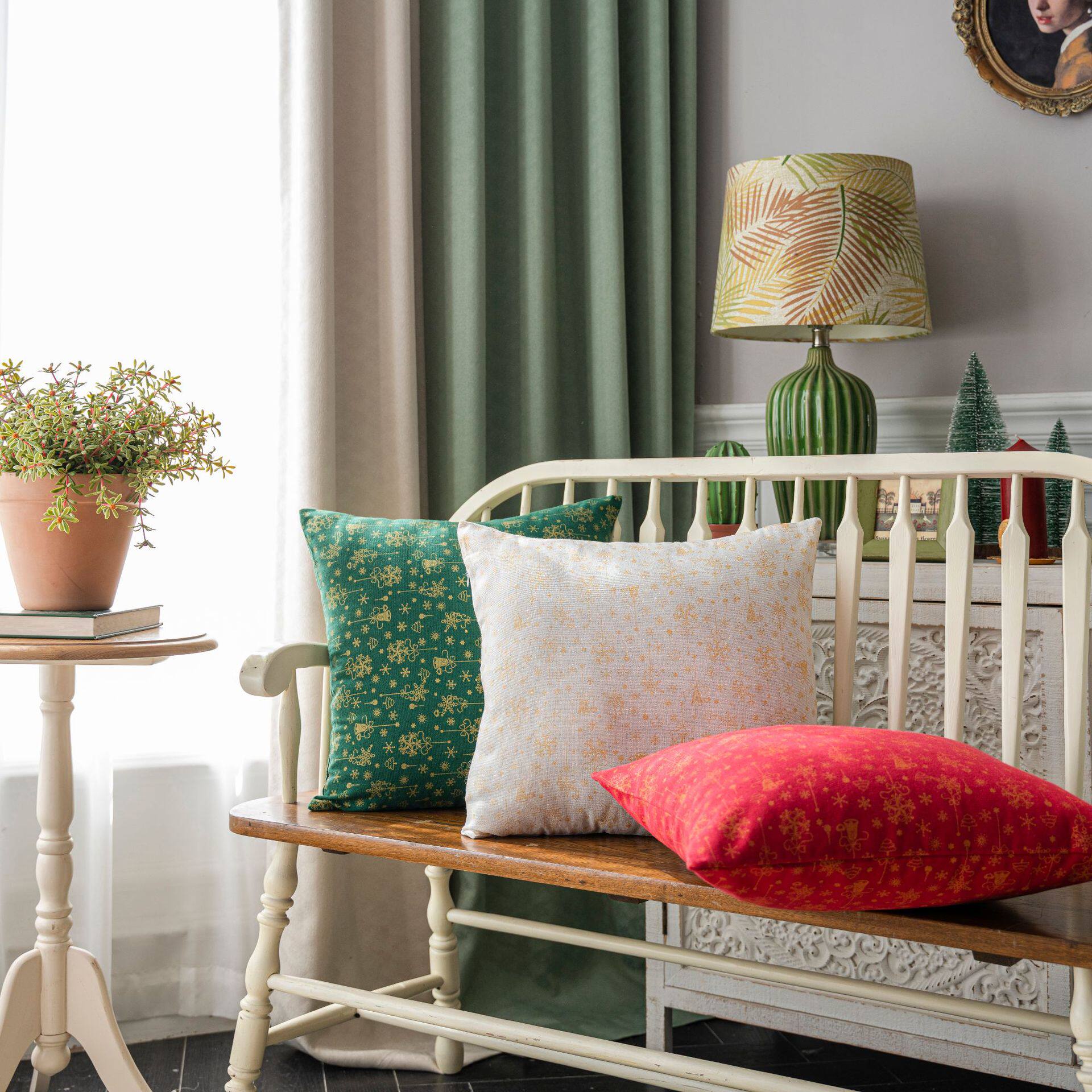 Yimanqiyun Holiday Pillow Cover Sofa Cushion Green Christmas Plush Heart Cushion Cover Model Room Pillow