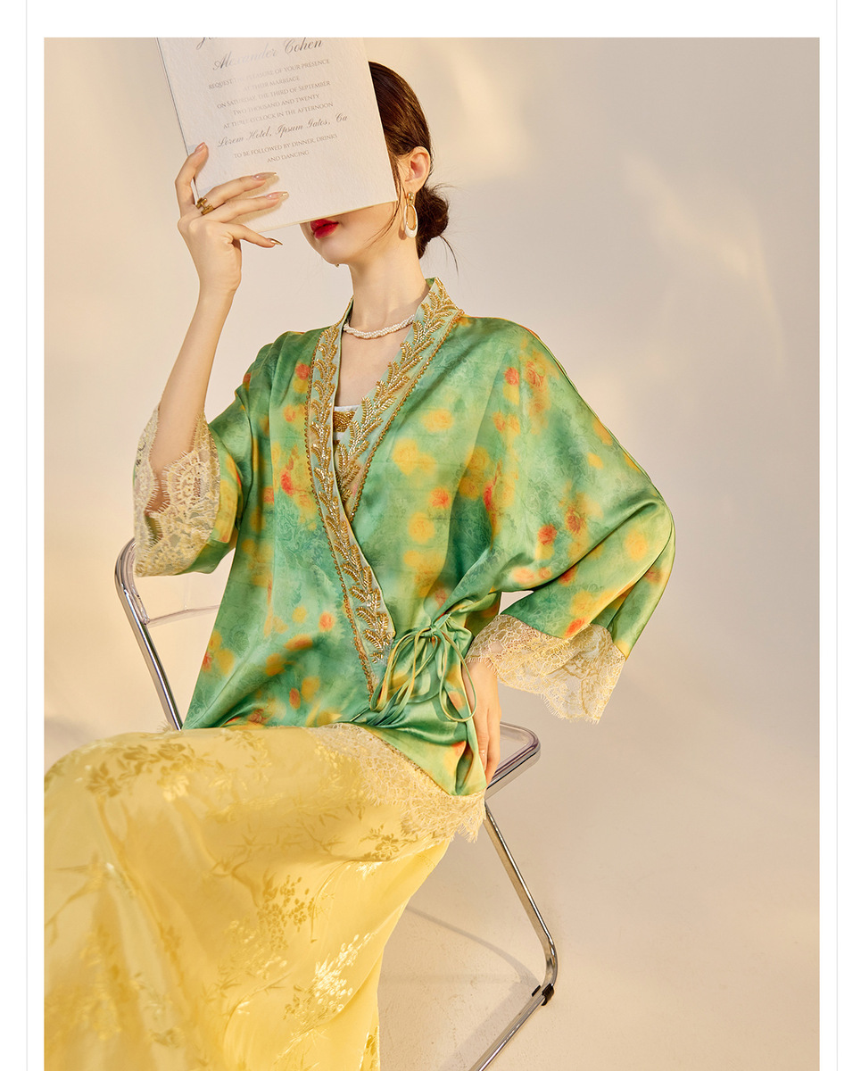 Set áo khoác cardigan thêu hoa kèm đầm hai dây dáng dài nữ — Váy hai dây