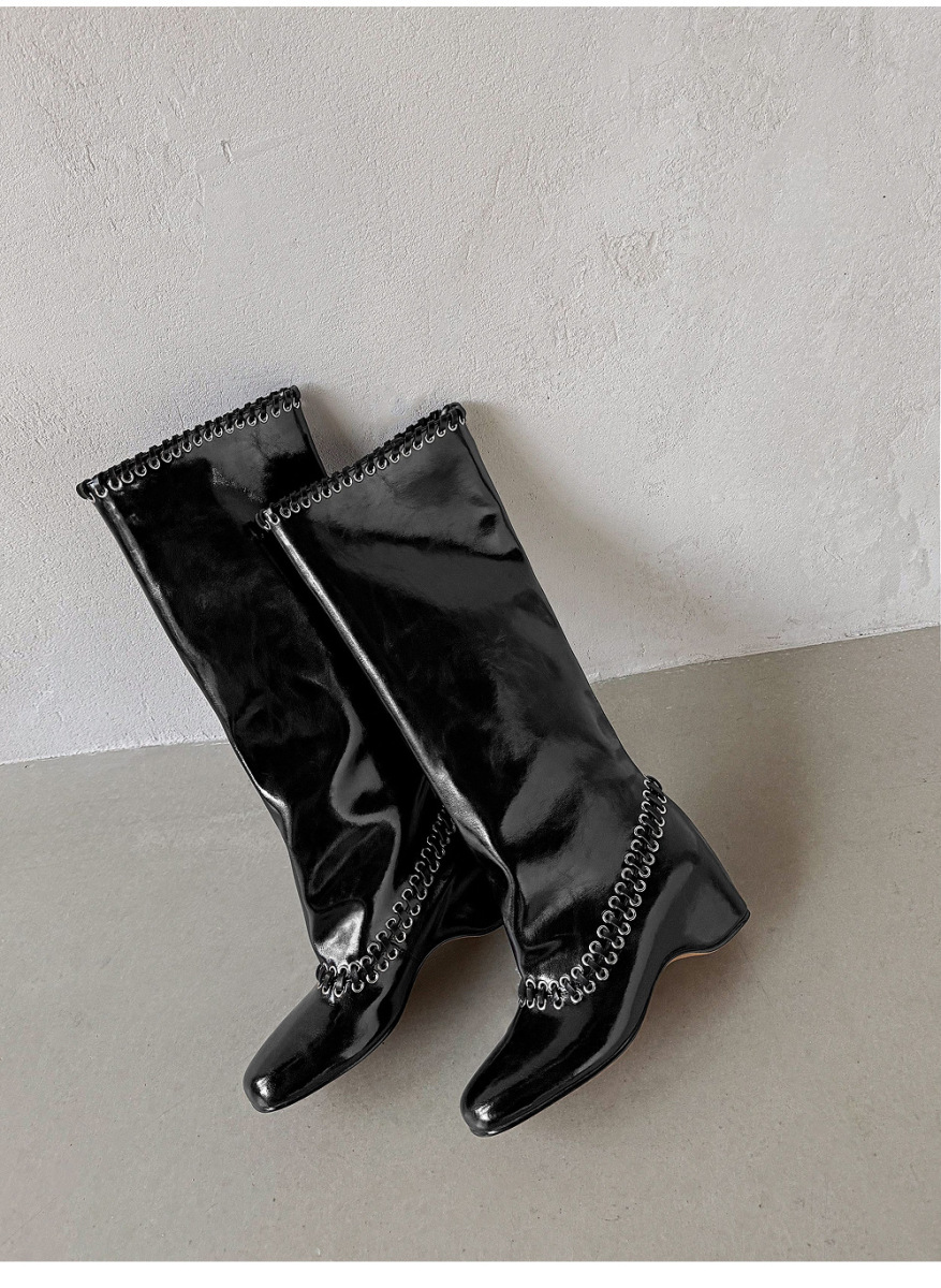 Boot nữ cổ cao ôm bắp chân mũi vuông đính 钉 gót xuồng — Màu đen bên trong, Màu kaki, Trong danh sách đen, Trong danh sách kaki