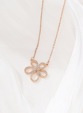 铜吊坠太阳花五瓣花朵满钻镂空钛钢项链女网红爆款锁骨链配饰品