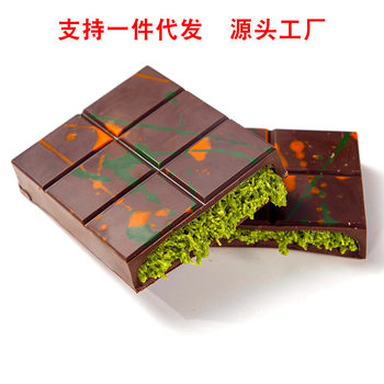 A generation of Dubai style pistachio chocolate thousand silk crisp finished net red handmade pure cocoa butter brushed