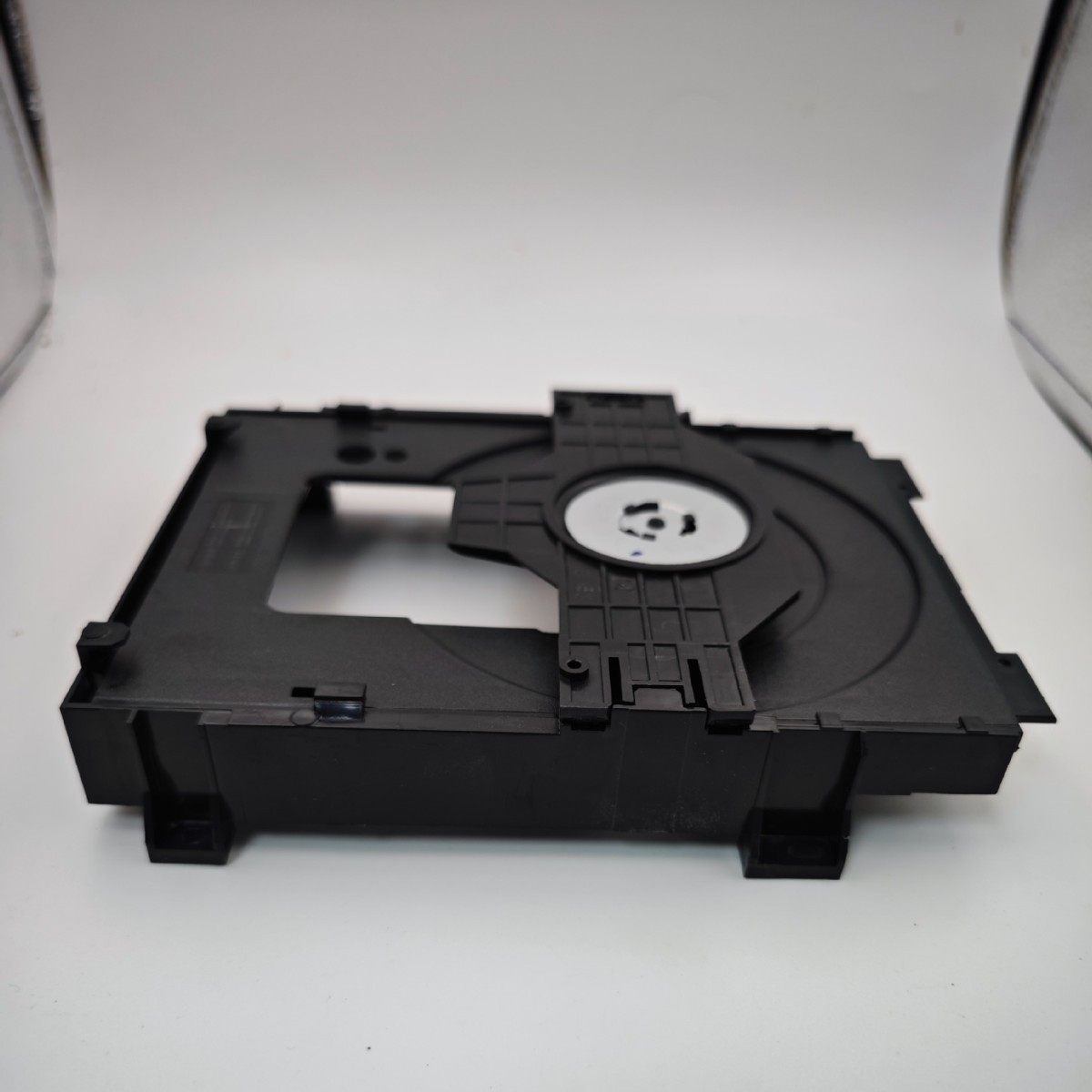 Ouzhi Giant Old Brand Dvd Player/Evd in and Out Warehouse Movement Rack Wld-0828H Disc Player in and Out Warehouse