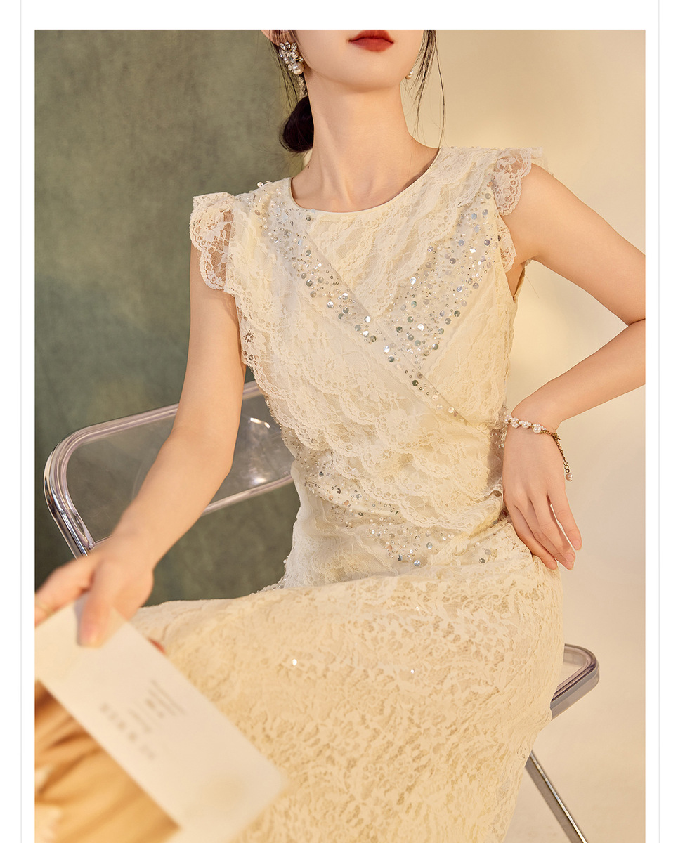 Đầm ren thêu đính cườm tay phồng cổ tròn dáng dài — Trắng nhạt (giao hàng trong 7 ngày), Trắng nhạt (giao hàng trong ngày)