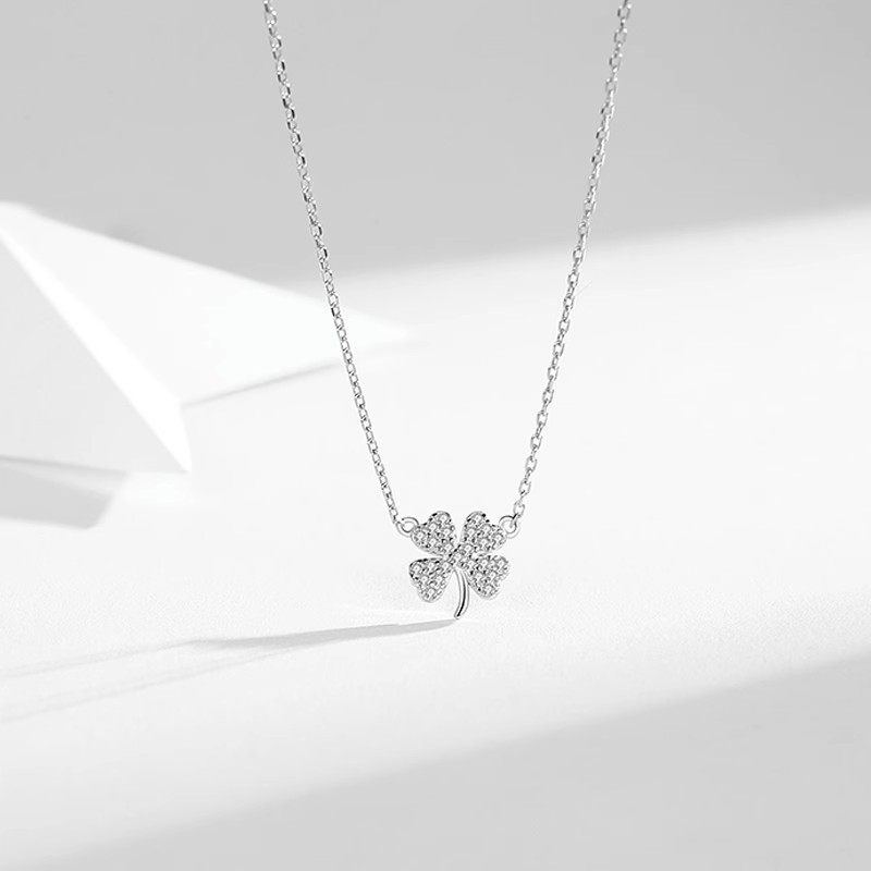 Four-leaf Clover Necklace Light Luxury Flash Diamond Clavicle Chain Women's Summer Accessories Niche Design Student Simple Personalized Accessories