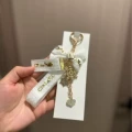 White snowflake diamond ribbon