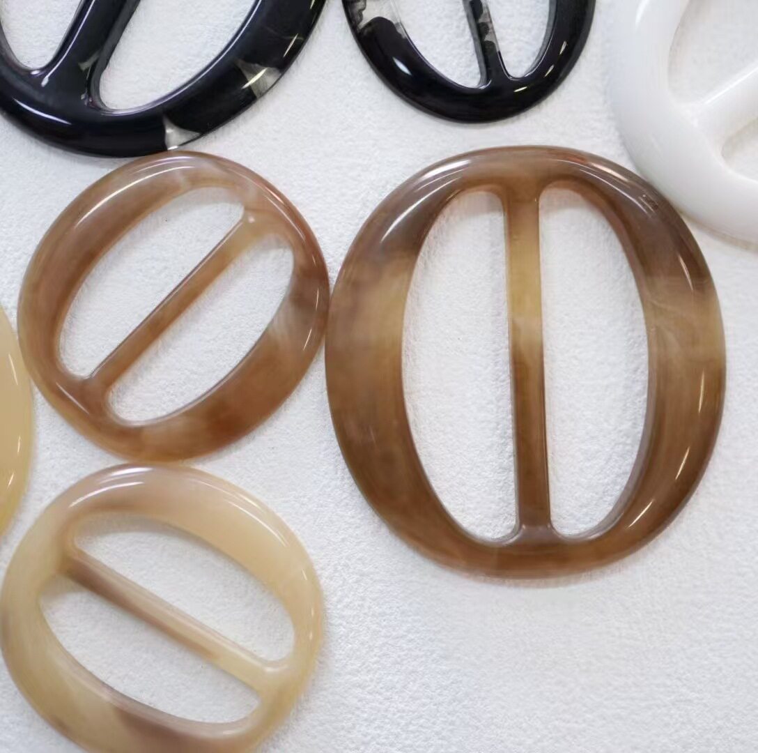 Amber-Colored Resin Oval-Shaped Button with a Light Coffee Color, Oil-Drip Oval Three-Step Buckle, Japanese-Style Buckle, Shoe Buckle