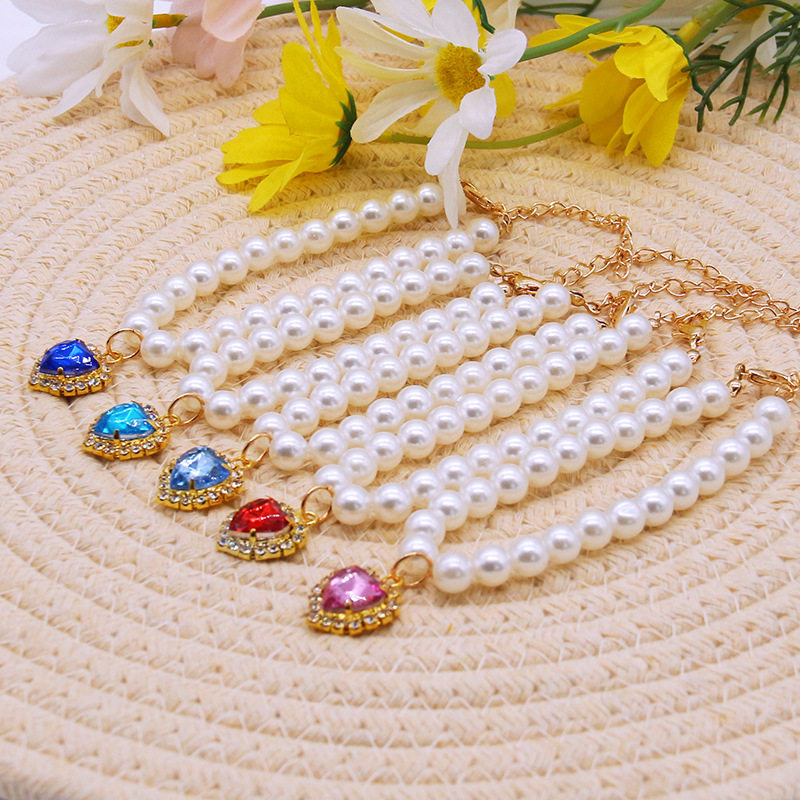 Cross-Border Hot-Selling Pet Accessories in Stock, Pet Pearl Collar, Cat Heart-Shaped Neckband, Kitten Neck Jewelry Wholesale
