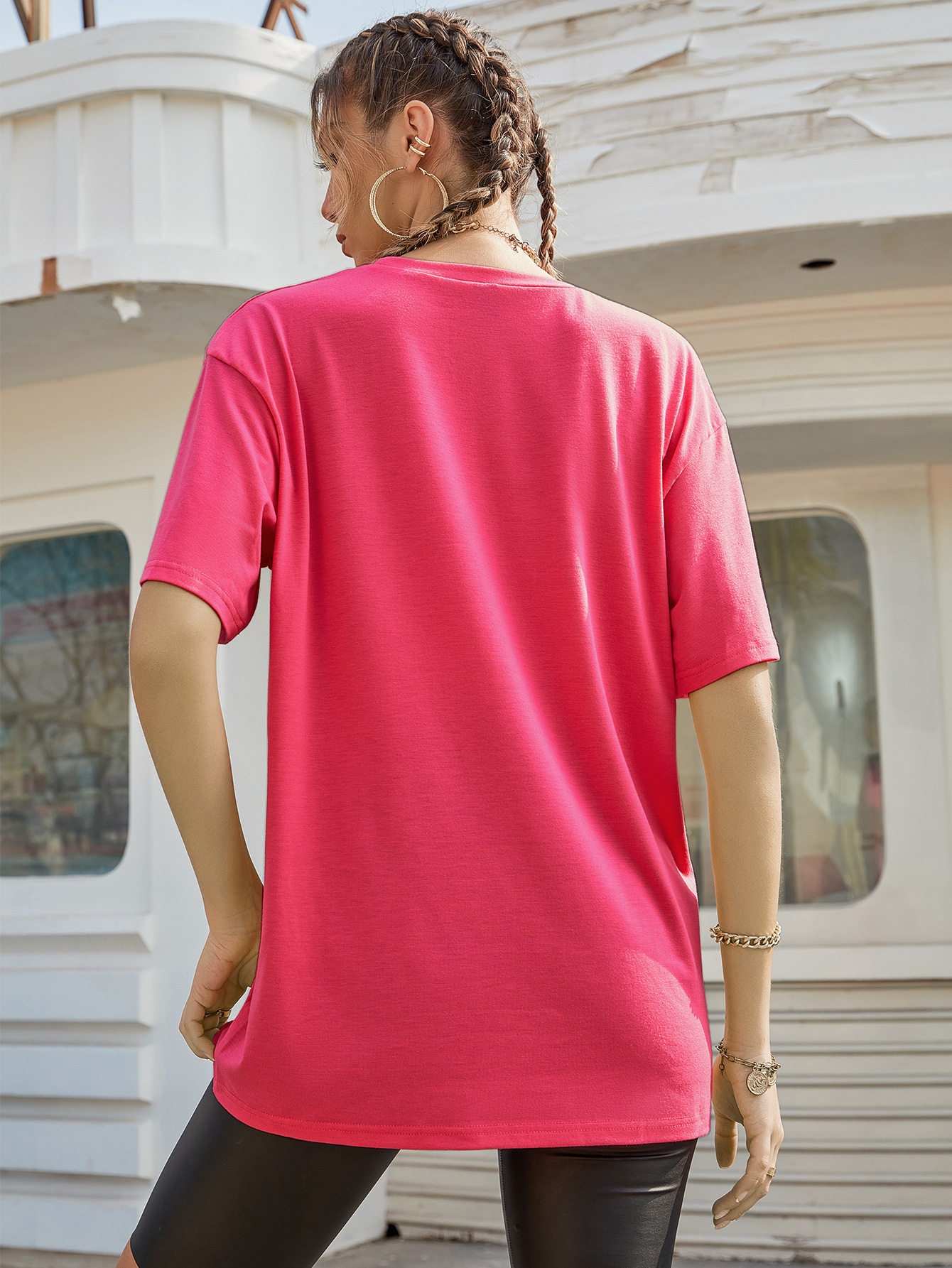 Fashionable Womens Short Sleeve T Shirt Round Neck Printed Design Casual Style Spring Summer Collection Wholesale