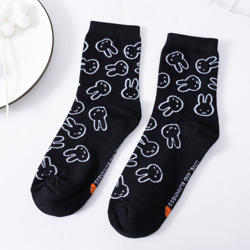 秋冬韩版兔子 棉中筒女袜 可爱卡通袜子女 学院风流行兔年袜 潮