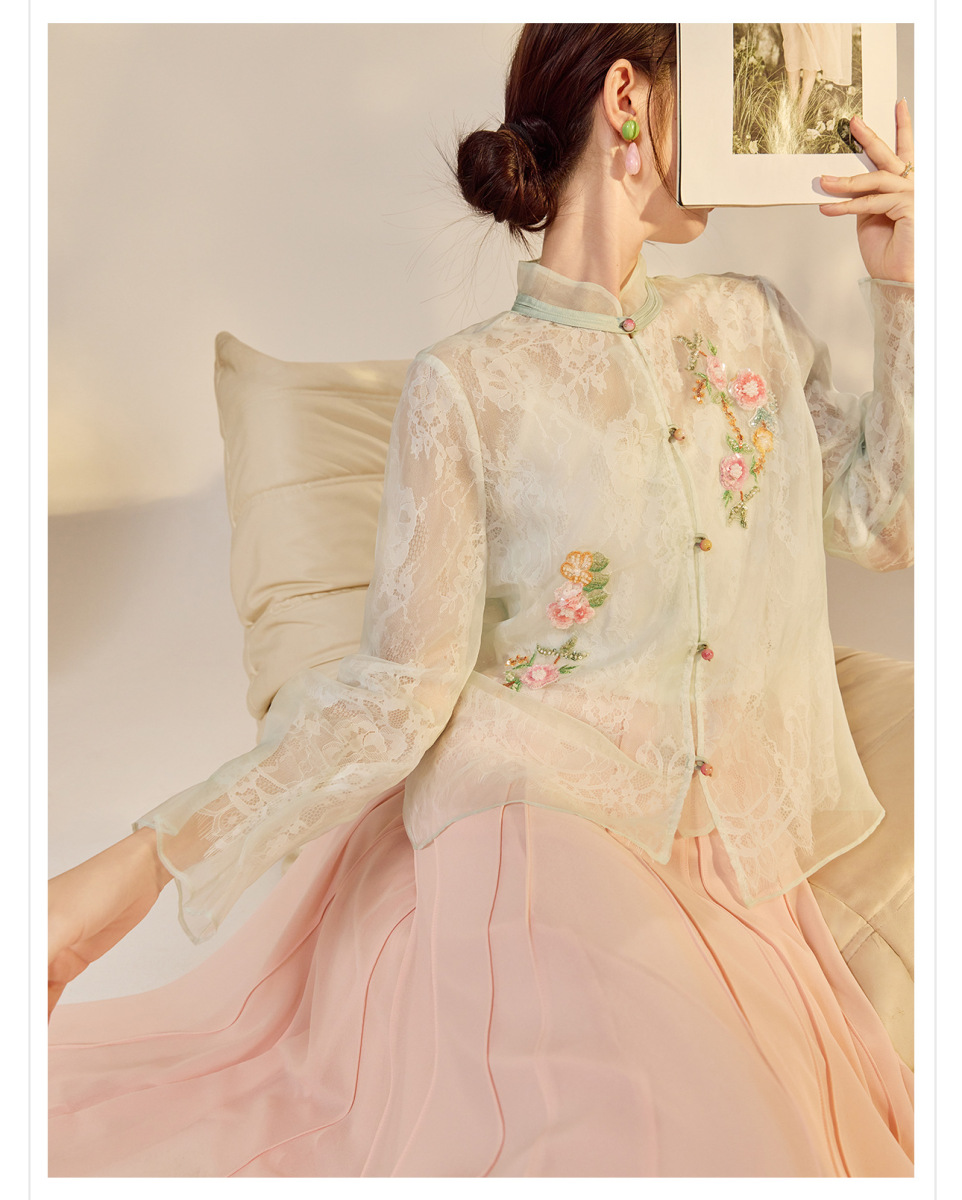 Bộ áo sơ mi thêu hạt kèm chân váy chữ A dáng dài — Chân váy hồng (giao hàng trong 7 ngày), Chân váy hồng (giao hàng trong ngày), Áo sơ mi thêu hạt (giao hàng trong 7 ngày), Áo sơ mi thêu hạt (giao hàng trong ngày)