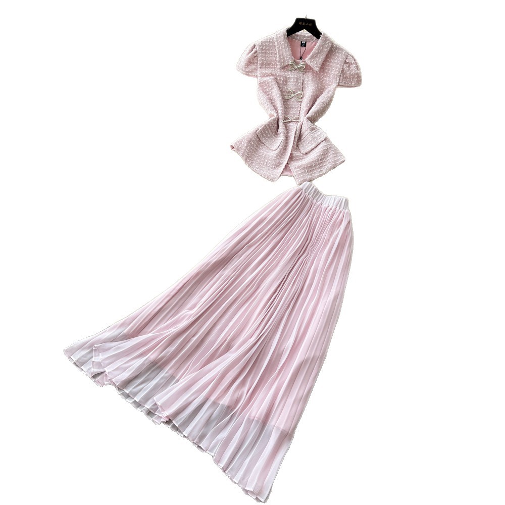 French Style Sweetheart Neckline Pleated Skirt Set Elegant Summer Outfit for Women Chic and Sophisticated Design