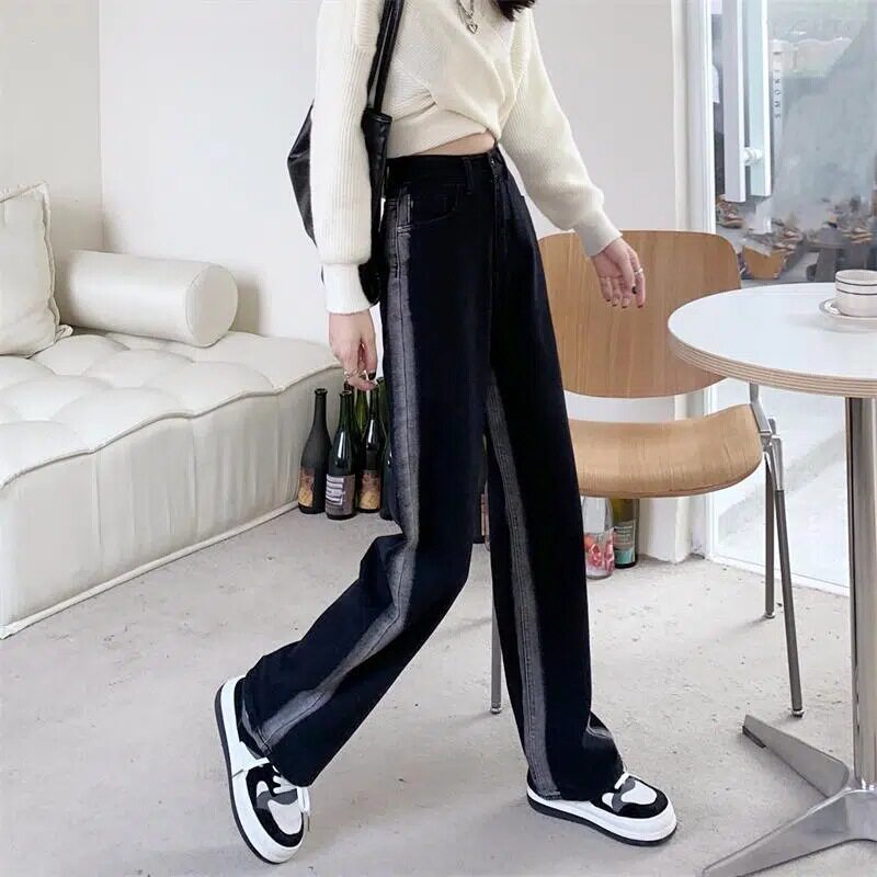 Womens High Waisted Loose Fit Denim Jeans Spring Korean Style Flattering Wide Leg Design Casual Everyday Wear