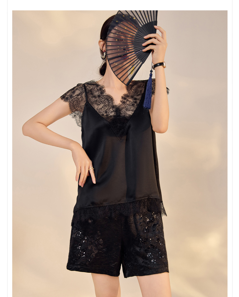 Áo hai dây nữ ren gợi cảm lưng trần dáng dài — Đen Obsidian (Tóc 7 ngày), Màu đen Obsidian (phát hành cùng ngày), Màu trắng ngà (giao hàng trong 7 ngày), Màu trắng ngà (tóc cùng ngày)