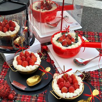 Internet Celebrity Hot Selling Christmas and New Year Stainless Steel Golden Cake Bowl Double-Eared Bowl Strawberry Cake Dessert Baking Decoration