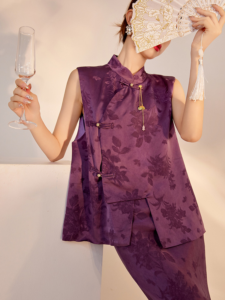 Set áo gilê và chân váy in hoa tím chất liệu sợi viscose — Áo gilê, Váy nửa