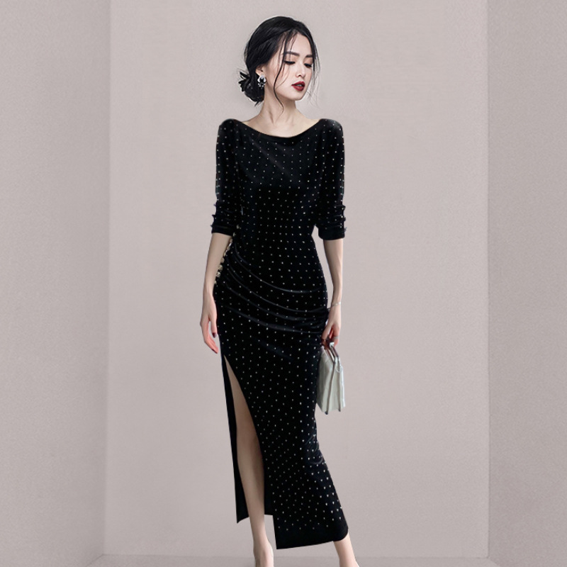 (Mới) Mã A6522 Giá 780K: Váy Đầm Liền Thân Nữ Zhout Gắn Đá Hàng Mùa Xuân Thu Đông Thời Trang Nữ Chất Liệu G02 Sản Phẩm Mới, (Miễn Phí Vận Chuyển Toàn Quốc).