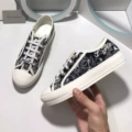 Flat black white flowers