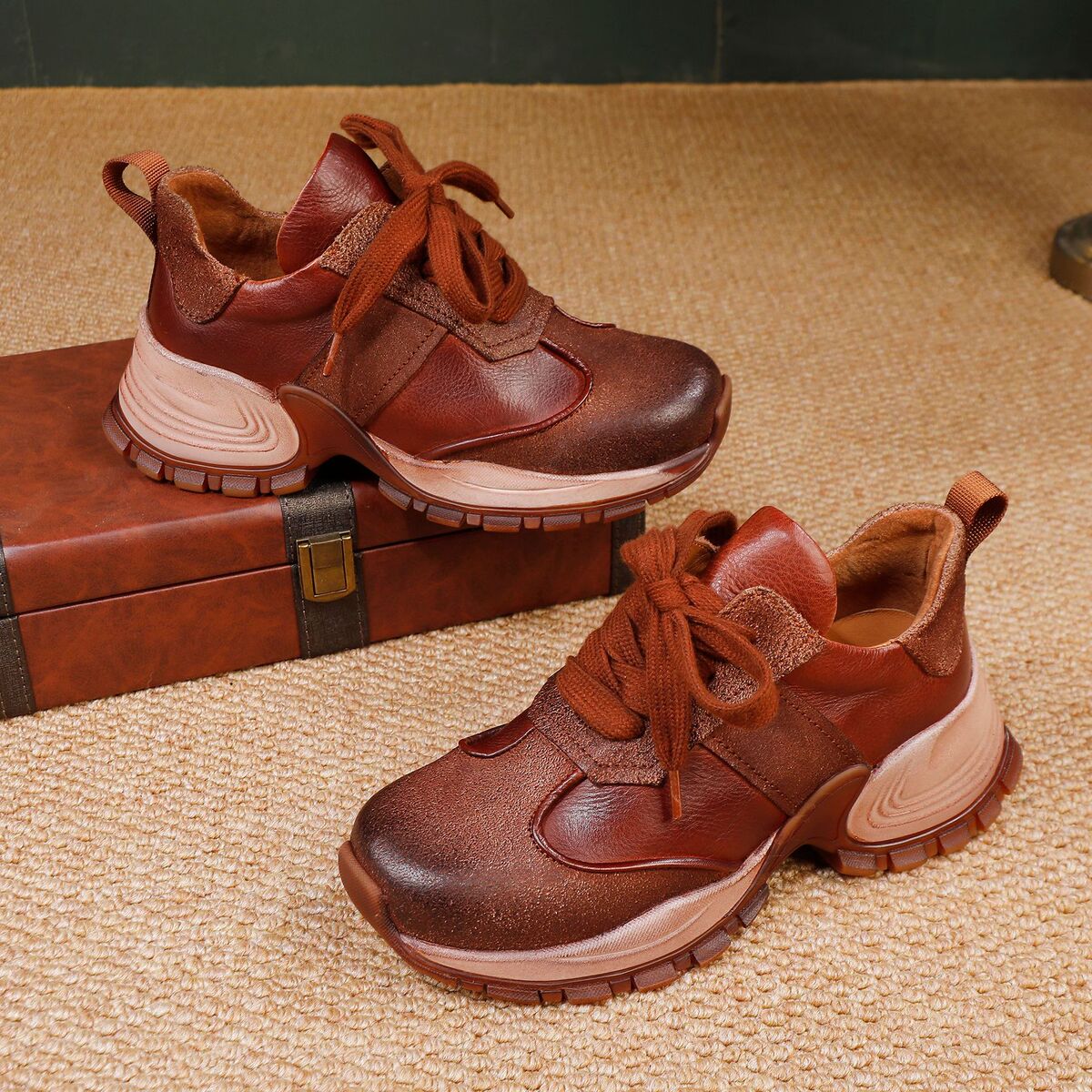 Giày sneaker nữ da bò thật phong cách thể thao cổ điển — nâu