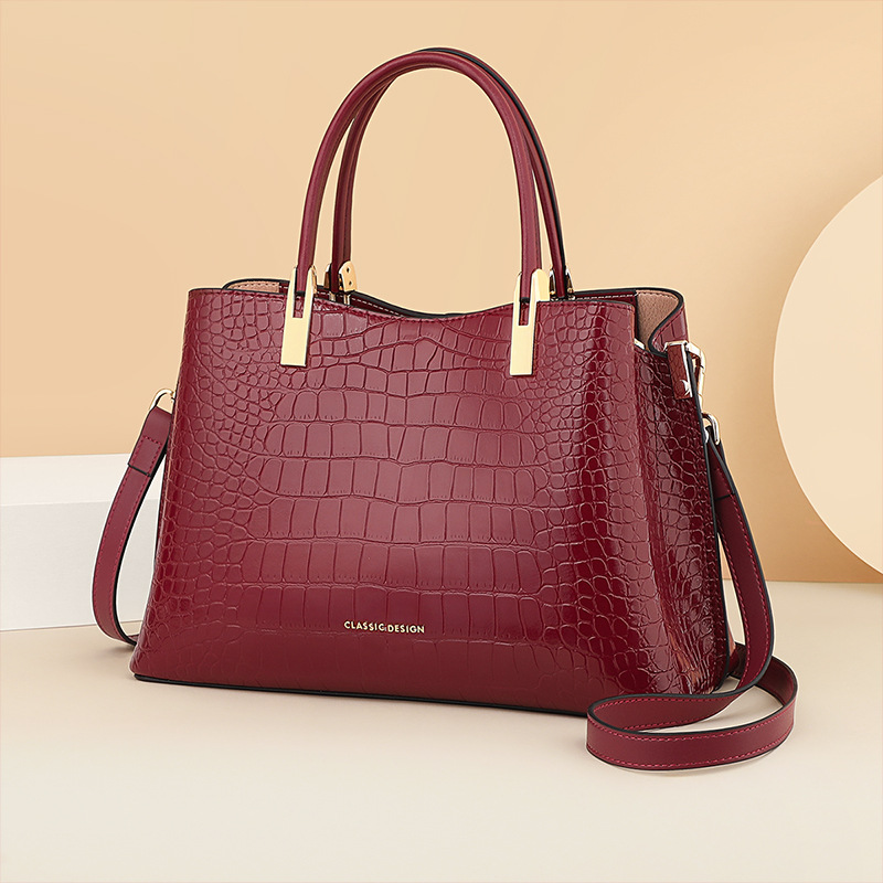 (Mới) Mã A3567 Giá 1720K: Túi Xách Nữ Gutdsh Trung Niên Dùng Trong Lễ Cưới Túi Ví Nữ Ngày Cưới Chất Liệu Da Bò G05 Sản Phẩm Mới, (Miễn Phí Vận Chuyển Toàn Quốc).