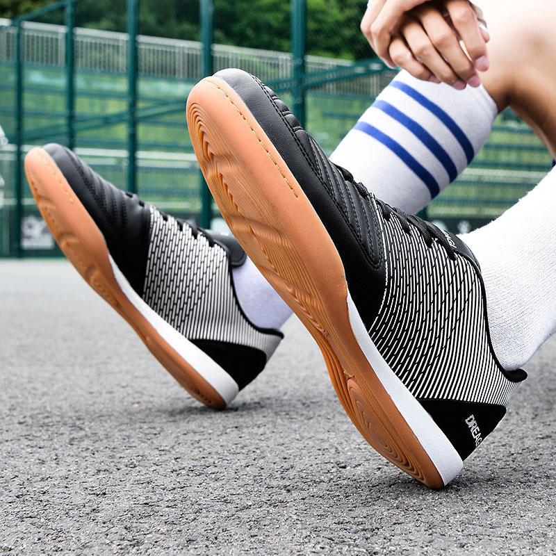 Giày bóng đá nam cổ thấp đinh gãy tập luyện thi đấu size 38-45 — DR07 đinh gãy đen trắng, DR07 đinh gãy vàng đen