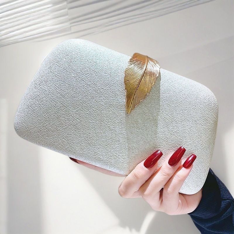 Ladies Elegant Dinner Clutch Bag Women's Banquet Party Black Evening Dress Bag Cheongsam Matching Evening Dress Bag 10 cd71b80c-3ad6-41de-9970-c6d338291209.jpe