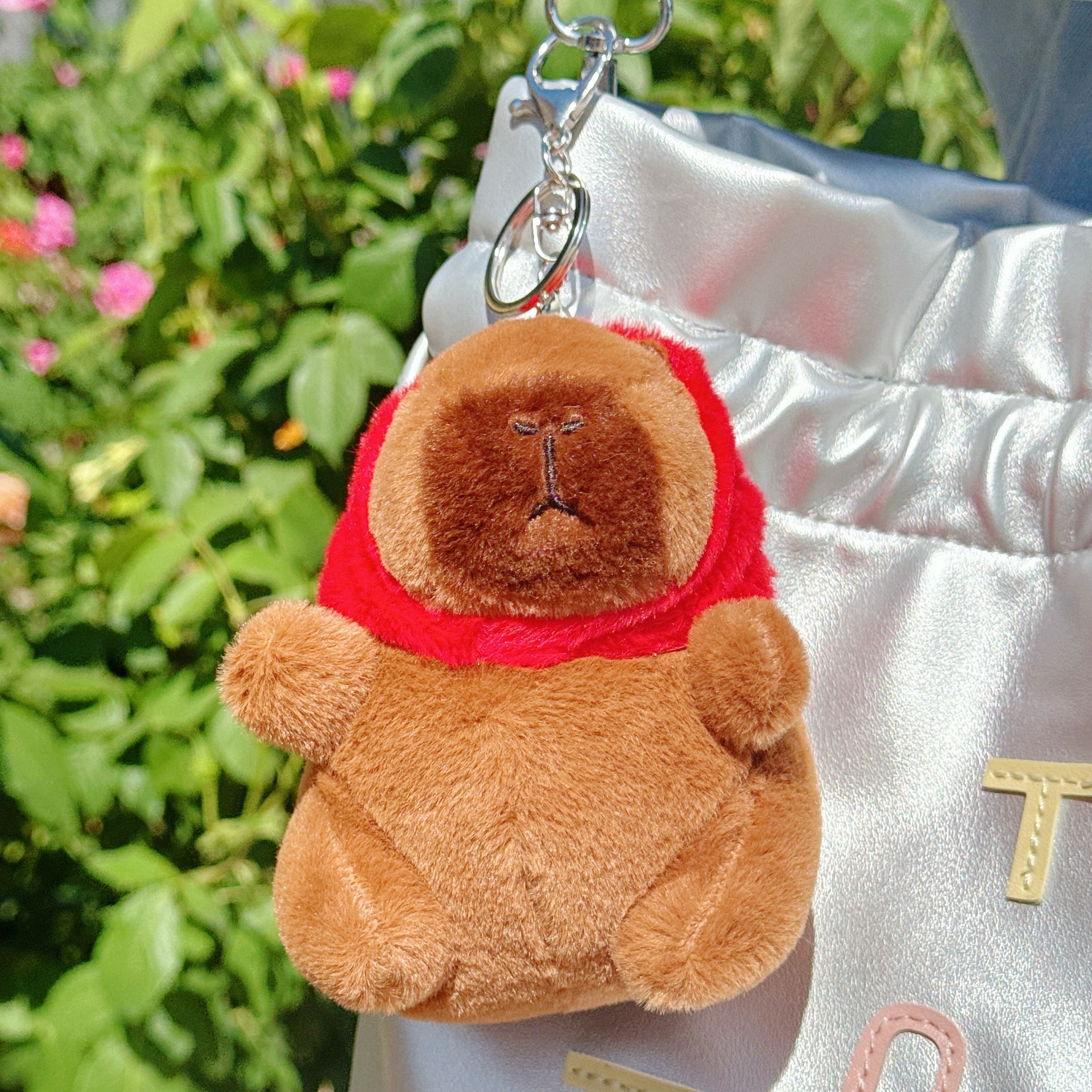 可爱卡皮巴拉公仔水豚鼠毛绒玩具玩偶钥匙扣书包挂件抓机娃娃批发