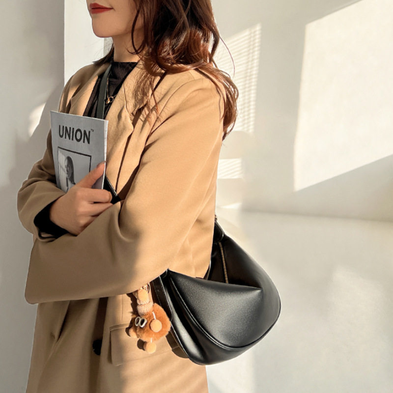 Đen-không có mặt dây chuyền