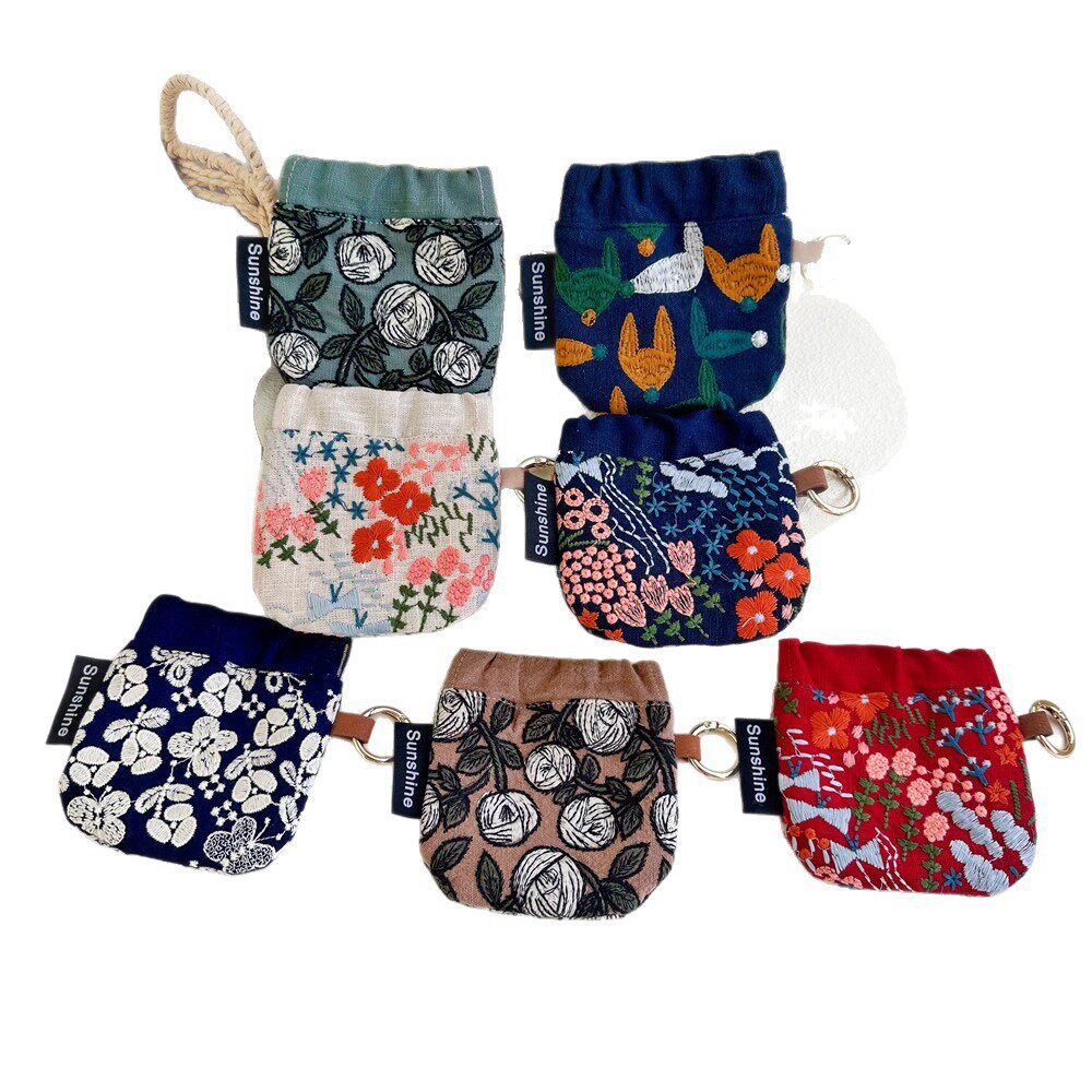 Non-Miyanishi Makoto Heavy Industry Embroidered Cotton Handmade Niche Pinch Bag Gold Bag Headphone Bag Key Bag Cotton Storage