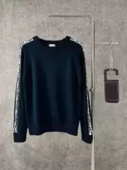 In-Stock High-Quality Version of the Original Design with Full-Print Lettering on the Sleeves, Knitted Wool Sweater, Crew Neck Sweater for Men and Women