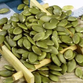 Xinjiang pumpkin seeds and kernels shelled crispy pumpkin seeds and kernels original casual fried goods without snacks wholesale and retail