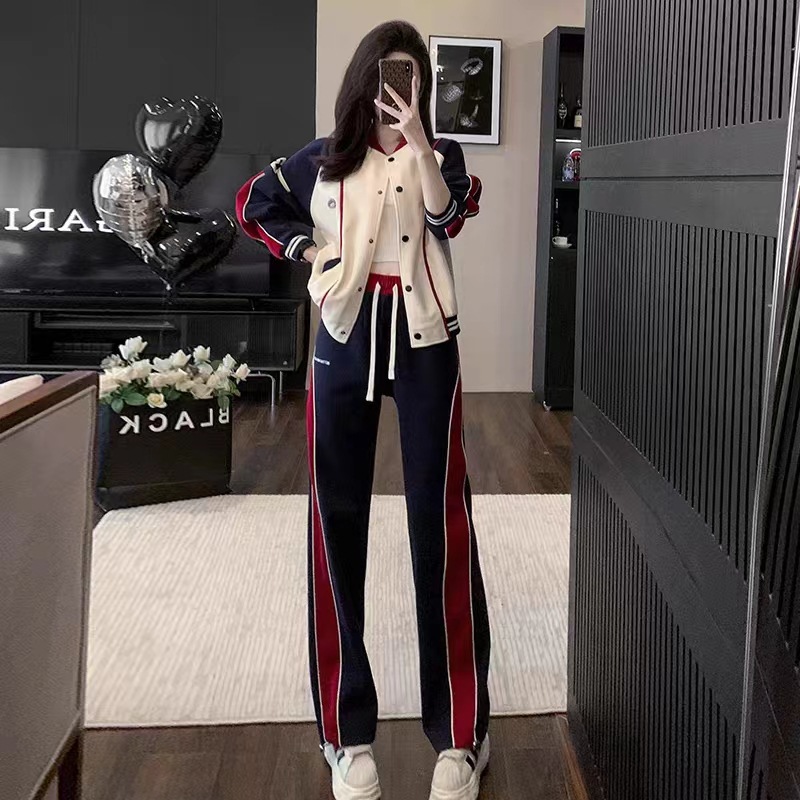 (Mới) Mã C0463 Giá 1420K: Áo Khoác Nữ Doreic Cả Bộ 2 Món Hàng Mùa Xuân Thu Đông Thời Trang Nữ Chất Liệu G04 Sản Phẩm Mới, (Miễn Phí Vận Chuyển Toàn Quốc).
