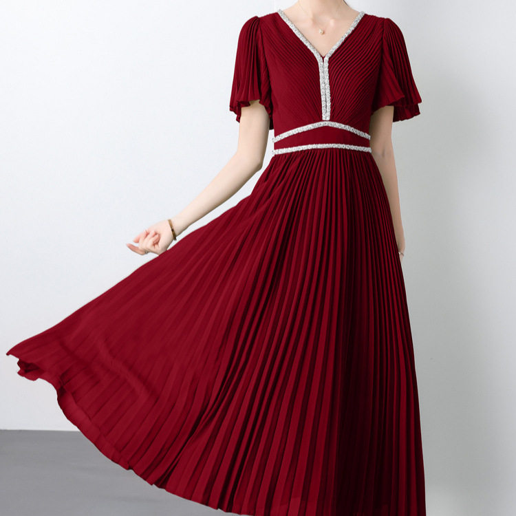 Elegant V Neck Short Sleeve Dress Rhinestone Embellished Waist Defining Pleated Long Skirt Perfect for Formal