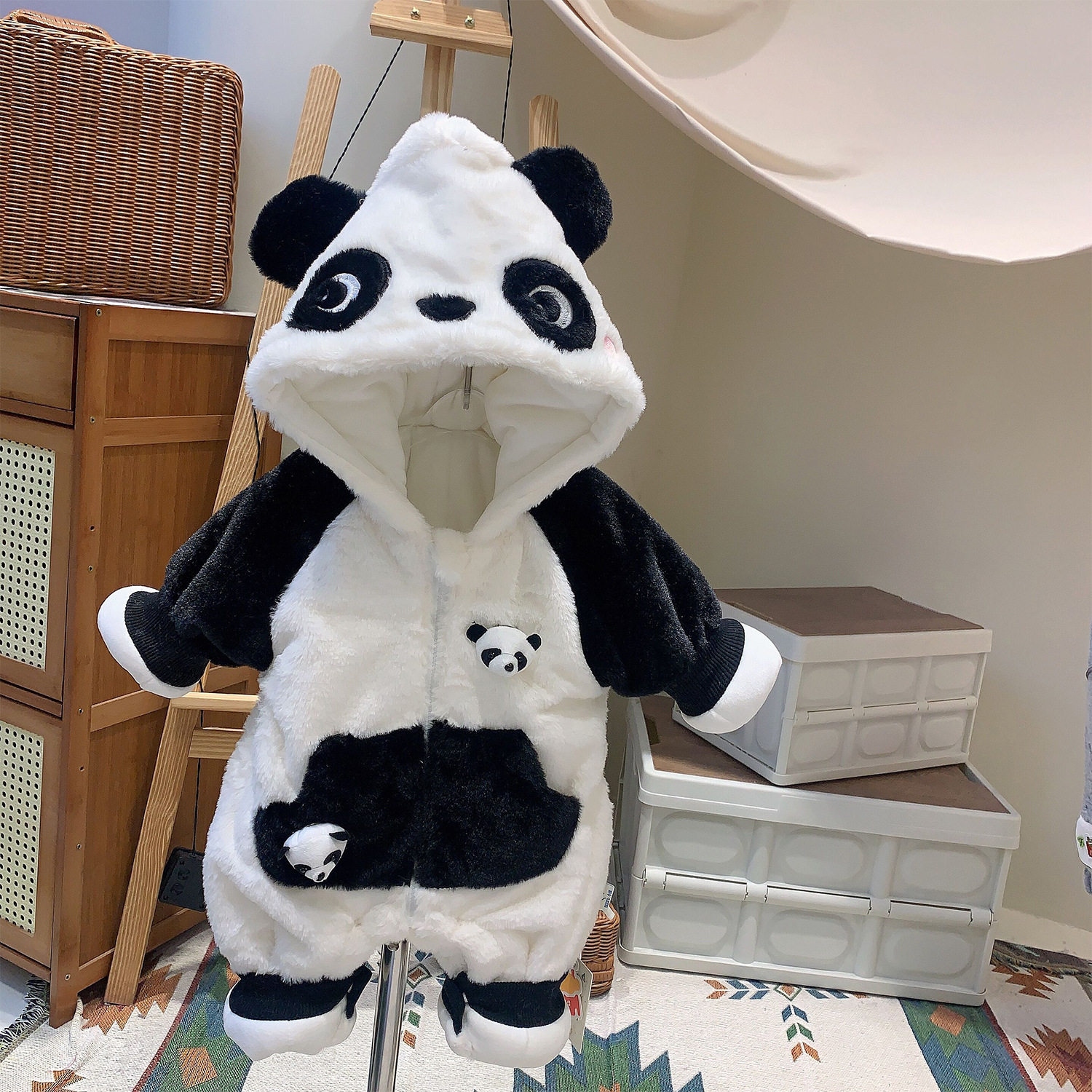 26Th Winter Model for Boys and Girls, Fleece-Lined and Thickened for Warmth, Cute Panda Cartoon Romper, Fashionable Outdoor Clothing