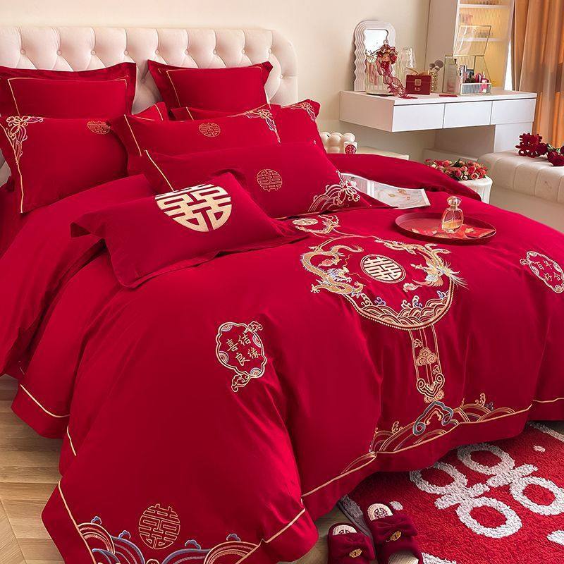 Wedding Quilt Seven-Piece Set, Complete Wedding Room Bedding Set, Dragon and Phoenix Four-Piece Set, Festive Bride's Dowry Quilt Wholesale
