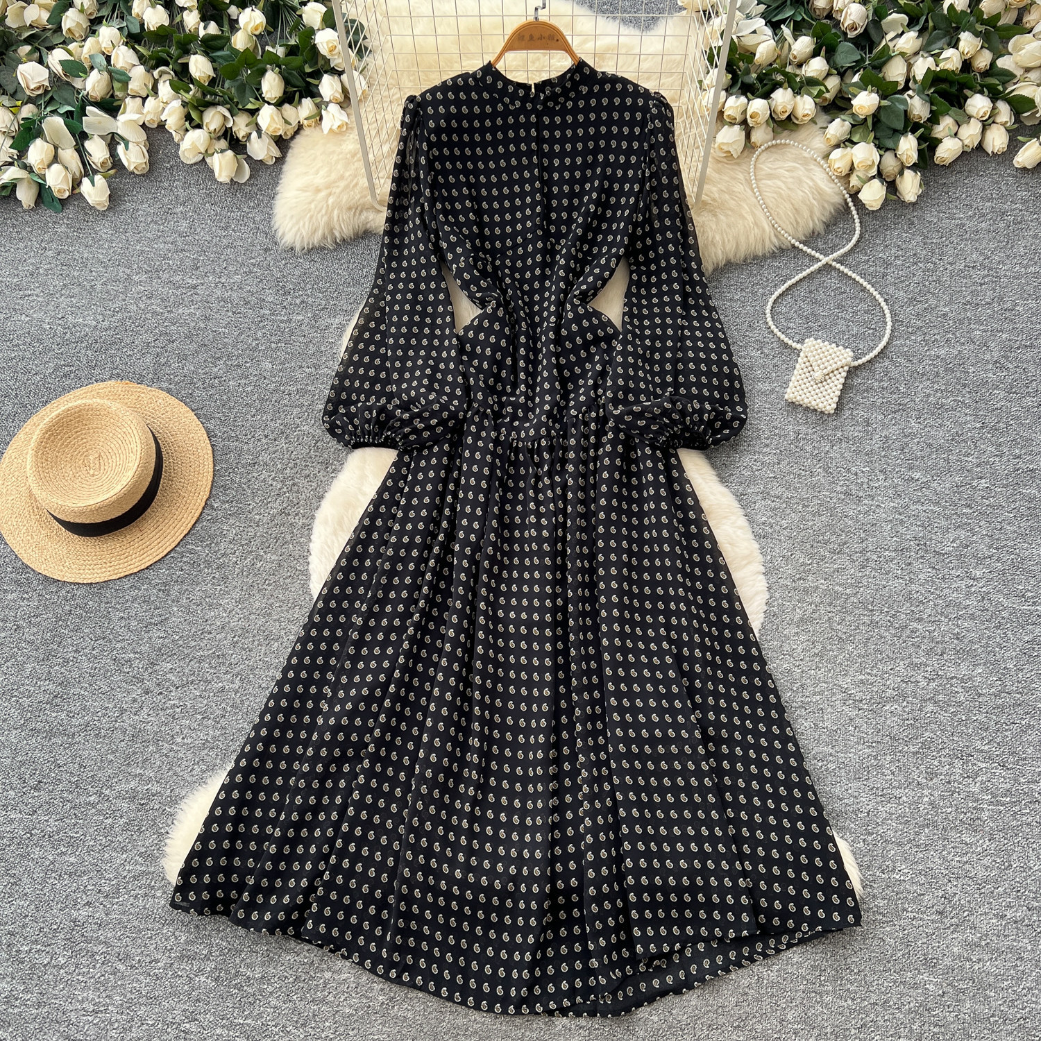 French Style High End Stand Collar Lantern Sleeve Polka Dot Dress Waist Defining Slim Fit Elegant Long Dress Autumn