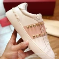 Pink gold nails